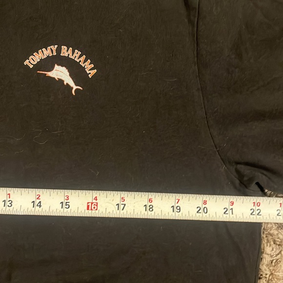 Tommy Bahama Sz Large FROSTY BEER Graphic print t-shirt - Picture 6 of 7